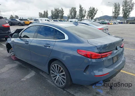 2022 BMW 228 Gran Coupe I xDrive z USA, uszkodzony, nr VIN WBA73AK07N7K47911